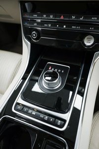 USED 2016 16 JAGUAR XF 2.0d Prestige Auto Euro 6 (s/s) 4dr Full Leather, Sat Nav