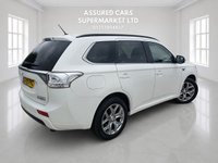 USED 2015 15 MITSUBISHI OUTLANDER 2.0h 12kWh GX4h SUV 5dr Petrol Plug-in Hybrid CVT 4WD Euro 5 (s/s) (200 ps) Auto_&pound;20 Tax_Sat Nav_Hybrid_2L_Ulez