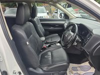 USED 2015 15 MITSUBISHI OUTLANDER 2.0h 12kWh GX4h SUV 5dr Petrol Plug-in Hybrid CVT 4WD Euro 5 (s/s) (200 ps) Auto_&pound;20 Tax_Sat Nav_Hybrid_2L_Ulez