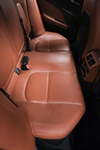 USED 2017 67 JAGUAR XE 2.0i Portfolio Auto Euro 6 (s/s) 4dr Service History, 2 Keys
