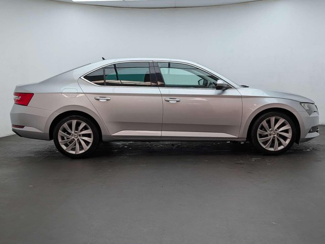 USED 2018 18 SKODA SUPERB 1.4 Superb SE TSi Semi-Auto 5dr CLICK+COLLECT / HOME DELIVERY