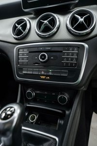 USED 2016 66 MERCEDES-BENZ GLA 1.6 GLA200 SE Euro 6 (s/s) 5dr Full Black Leather