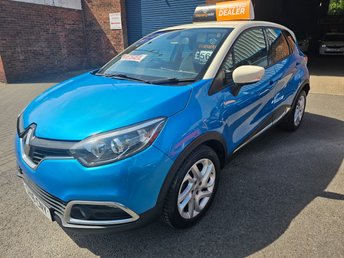 View our RENAULT CAPTUR