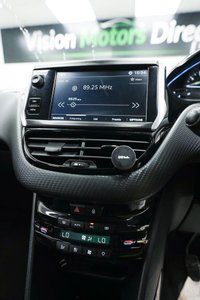 USED 2018 18 PEUGEOT 2008 1.2 PureTech Allure Euro 6 (s/s) 5dr Privacy, Parking Sensors