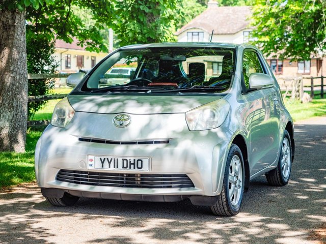View our TOYOTA IQ