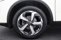 USED 2023 23 NISSAN QASHQAI 1.3 DIG-T MHEV N-Connecta 5dr (CONTRAST ROOF) 