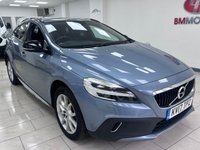 USED 2017 17 VOLVO V40 CROSS COUNTRY 2.0 D3 Pro Hatchback 5dr Diesel Manual Euro 6 (s/s) (150 ps) 