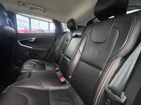 USED 2017 17 VOLVO V40 CROSS COUNTRY 2.0 D3 Pro Hatchback 5dr Diesel Manual Euro 6 (s/s) (150 ps) 