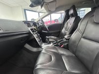 USED 2017 17 VOLVO V40 CROSS COUNTRY 2.0 D3 Pro Hatchback 5dr Diesel Manual Euro 6 (s/s) (150 ps) 