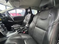 USED 2017 17 VOLVO V40 CROSS COUNTRY 2.0 D3 Pro Hatchback 5dr Diesel Manual Euro 6 (s/s) (150 ps) 