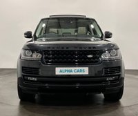 USED 2018 68 LAND ROVER RANGE ROVER 4.4 SD V8 Vogue SE SUV 5dr Diesel Auto 4WD Euro 6 (s/s) (339 ps) Hosting a very generous specification in Striking Carpathian Premium Metallic, Ivory Leather interior , 4 Zone climate control, Heated steering wheel, Panoramic glass sunroof, adaptive cruise control           sliding