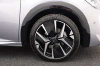 USED 2025 75 PEUGEOT 208 1.2 GT Premium 5dr e-DSC6 (SAT NAV, HEATED SEATS) 