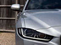 USED 2018 68 JAGUAR XE 2.0 XE R-Sport D Auto 4dr Sat Nav Parking Camera Android