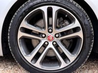USED 2018 68 JAGUAR XE 2.0 XE R-Sport D Auto 4dr Sat Nav Parking Camera Android