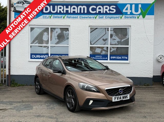 View our VOLVO V40 CROSS COUNTRY