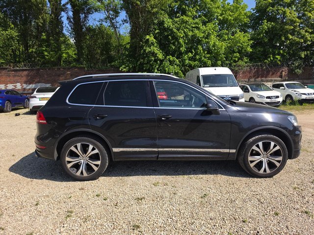View our VOLKSWAGEN TOUAREG