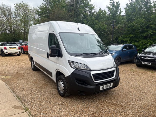 View our PEUGEOT BOXER