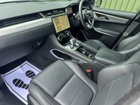 USED 2023 23 JAGUAR F-PACE 2.0 D200 MHEV R-Dynamic SE Black SUV 5dr Diesel Auto AWD Euro 6 (s/s) (204 ps) MERIDIAN+W.CHARGING+PAN ROOF