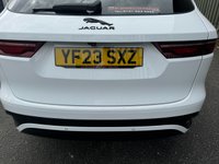 USED 2023 23 JAGUAR F-PACE 2.0 D200 MHEV R-Dynamic SE Black SUV 5dr Diesel Auto AWD Euro 6 (s/s) (204 ps) MERIDIAN+W.CHARGING+PAN ROOF