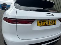 USED 2023 23 JAGUAR F-PACE 2.0 D200 MHEV R-Dynamic SE Black SUV 5dr Diesel Auto AWD Euro 6 (s/s) (204 ps) MERIDIAN+W.CHARGING+PAN ROOF