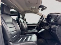 USED 2023 72 VAUXHALL Vivaro Life Electric 50kWh Elite MPV 5dr Electric Auto LWB (8 Seat, 7.4kW Charger) (136 ps) 