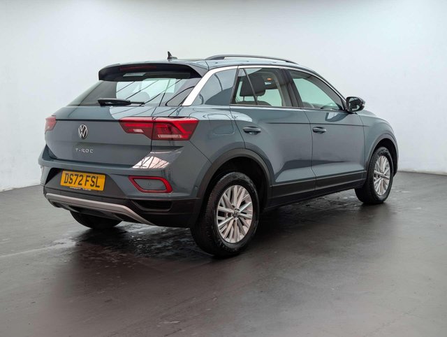 USED 2022 72 VOLKSWAGEN T-ROC 1.5 T-Roc Life TSI Semi-Auto 5dr CLICK+COLLECT / HOME DELIVERY