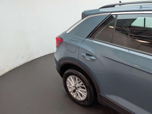 USED 2022 72 VOLKSWAGEN T-ROC 1.5 T-Roc Life TSI Semi-Auto 5dr CLICK+COLLECT / HOME DELIVERY