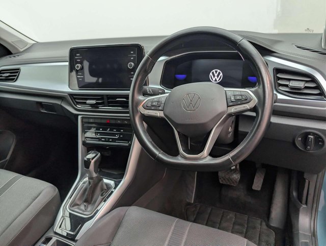 USED 2022 72 VOLKSWAGEN T-ROC 1.5 T-Roc Life TSI Semi-Auto 5dr CLICK+COLLECT / HOME DELIVERY