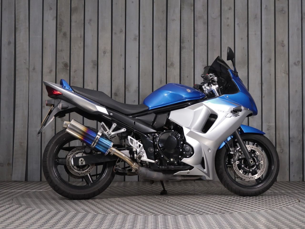 SUZUKI GSX650F