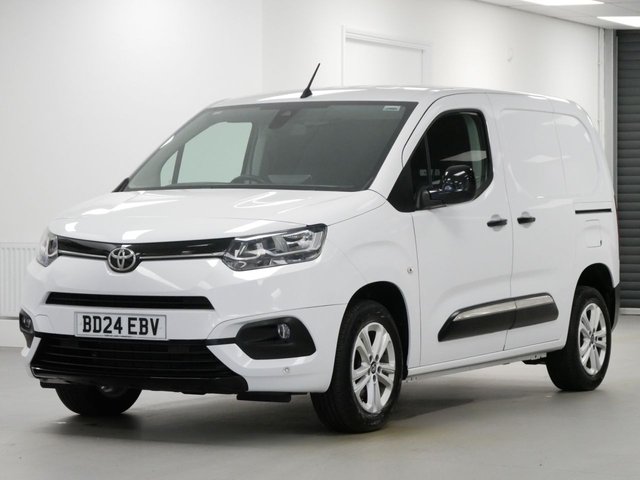 View our Toyota Proace City 1.5 BLUEHDI 130 BHP L1  DESIGN AUTOMATIC 6 DOOR