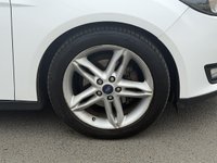 USED 2016 66 FORD FOCUS 1.0T EcoBoost Zetec Hatchback 5dr Petrol Auto Euro 6 (s/s) (125 ps) 1 OWNER - FULL SERVICE HISTORY