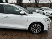 USED 2019 19 FORD FOCUS FOCUS 1.0T EcoBoost Zetec Hatchback 5dr Petrol Auto Euro 6 (s/s) (125 ps) FULL SERVICE HISTORY - 12 MONTH MOT APPLE CARPLAY - IN CAR WiFi