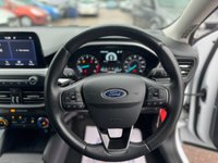 USED 2019 19 FORD FOCUS FOCUS 1.0T EcoBoost Zetec Hatchback 5dr Petrol Auto Euro 6 (s/s) (125 ps) FULL SERVICE HISTORY - 12 MONTH MOT APPLE CARPLAY - IN CAR WiFi