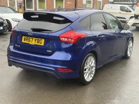 USED 2017 67 FORD FOCUS 1.0T EcoBoost ST-Line Hatchback 5dr Petrol Auto Euro 6 (s/s) (125 ps) PARKING SENSORS -APPLE CARPLAY