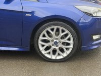 USED 2017 67 FORD FOCUS 1.0T EcoBoost ST-Line Hatchback 5dr Petrol Auto Euro 6 (s/s) (125 ps) PARKING SENSORS -APPLE CARPLAY