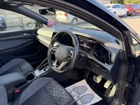 USED 2023 23 VOLKSWAGEN GOLF 2.0 TDI R-Line Hatchback 5dr Diesel DSG Euro 6 (s/s) (150 ps) PANORAMIC ROOF + REVERSE CAM