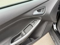 USED 2016 66 FORD FOCUS 1.0T EcoBoost Zetec Hatchback 5dr Petrol Auto Euro 6 (s/s) (125 ps) PARKING SENSORS - NAVIGATION