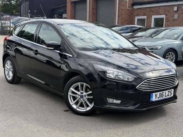 View our Ford Focus 1.0T EcoBoost Zetec Hatchback 5dr Petrol Auto Euro 6 (s/s) (125 ps)