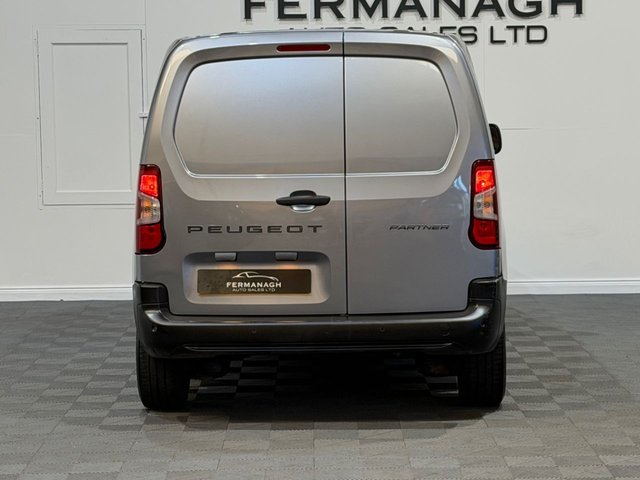 View our PEUGEOT PARTNER