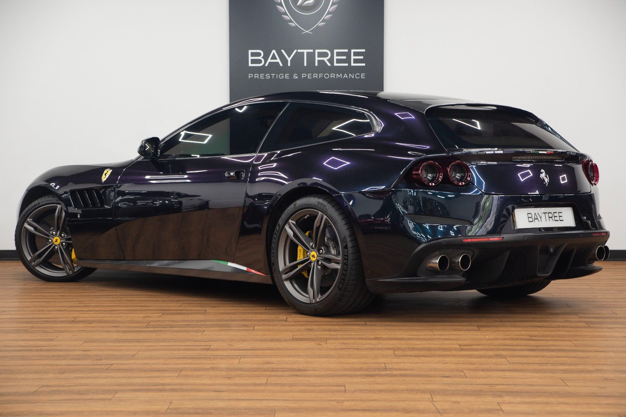 USED 2018 18 FERRARI GTC4Lusso 6.3 V12 Coupe 