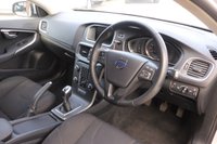 USED 2016 16 VOLVO V40 2.0 T2 ES Nav Hatchback 5dr Petrol Manual Euro 6 (s/s) (122 ps) 