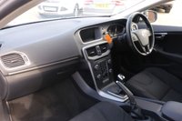 USED 2016 16 VOLVO V40 2.0 T2 ES Nav Hatchback 5dr Petrol Manual Euro 6 (s/s) (122 ps) 