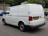 USED 2022 72 VOLKSWAGEN TRANSPORTER 2.0 TDI T32 Startline Panel Van 5dr Diesel Manual FWD SWB Euro 6 (s/s) (150 ps) 1 OWNER FROM NEW, VW DEALER & VW SPECIALIST SERVICE HISTORY, UPGRADE FRONT & REAR PARKING SENSORS, UPGRADE CRUISE CONTROL WITH SPEED LIMITER, 3200 KG GROSS VEHICLE WEIGHT RATING WITH REINFORCED 16-INCH STEEL WHEELS, APPLE CARPLAY / ANDROID AUTO (GIVES YOU SAT NAV), BLUETOOTH, DAB RADIO, 2x USB C PORTS, TRIP COMPUTER, ELECTRIC WINDOWS, ELECTRIC HEATED MIRRORS, REMOTE CENTRAL LOCKING, CLOTH INTERIOR, 3x 3 POINT SEAT BELTS, PLY LINED, MANUAL 6 SPEED GEARBOX, START STOP, VAT QUALIFYING, EURO 6