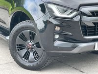 USED 2022 72 ISUZU D-MAX 1.9 TD V-Cross Pickup Double Cab 4dr Diesel Auto 4WD Euro 6 (s/s) (164 ps) NO VAT + REVERSING CAMERA + TOWBAR