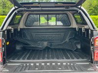 USED 2022 72 ISUZU D-MAX 1.9 TD V-Cross Pickup Double Cab 4dr Diesel Auto 4WD Euro 6 (s/s) (164 ps) NO VAT + REVERSING CAMERA + TOWBAR