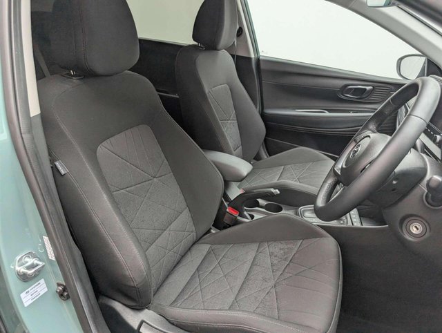 USED 2023 23 HYUNDAI BAYON 1.0 Bayon Premium TGDi MHEV Auto 5dr CLICK+COLLECT / HOME DELIVERY