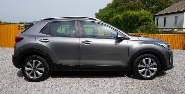 View our KIA STONIC