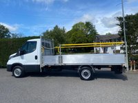 USED 2023 72 IVECO DAILY 35S14 3450 WB SRW LWB 13ft DROPSIDE 2.3 HDI 140BHP Fitted With Good Quality LWB 13ft Dropside Body With Safety Rails, Work Lights, Roof Beacon & Tow Pack!