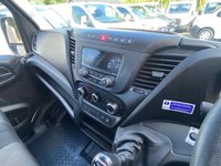 USED 2023 72 IVECO DAILY 35S14 3450 WB SRW LWB 13ft DROPSIDE 2.3 HDI 140BHP Fitted With Good Quality LWB 13ft Dropside Body With Safety Rails, Work Lights, Roof Beacon & Tow Pack!