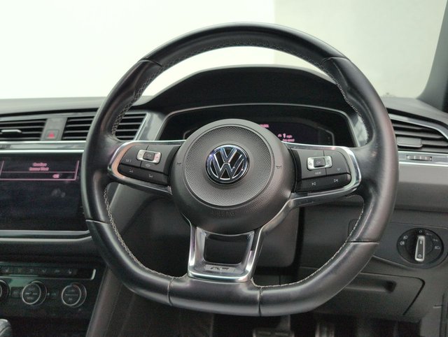 USED 2019 19 VOLKSWAGEN TIGUAN 1.5 Tiguan R-Line TSi Evo Semi-Auto 5dr CLICK+COLLECT / HOME DELIVERY
